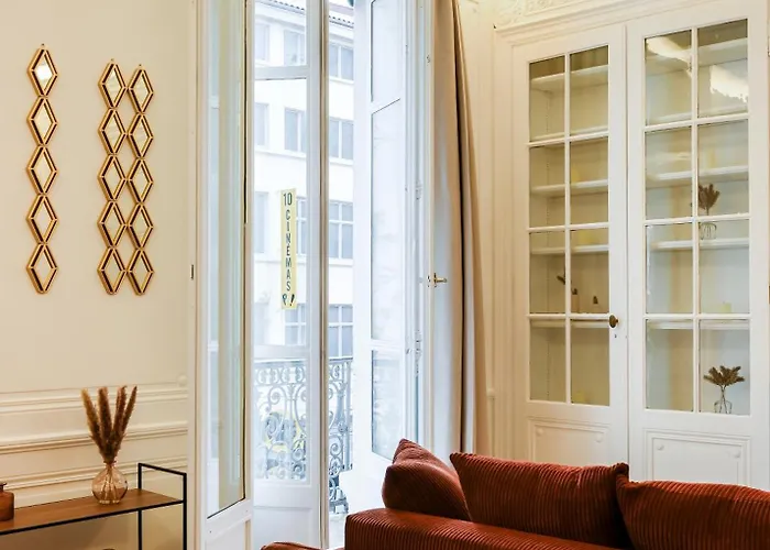 Oda ve Kahvaltı Elegance Lyon